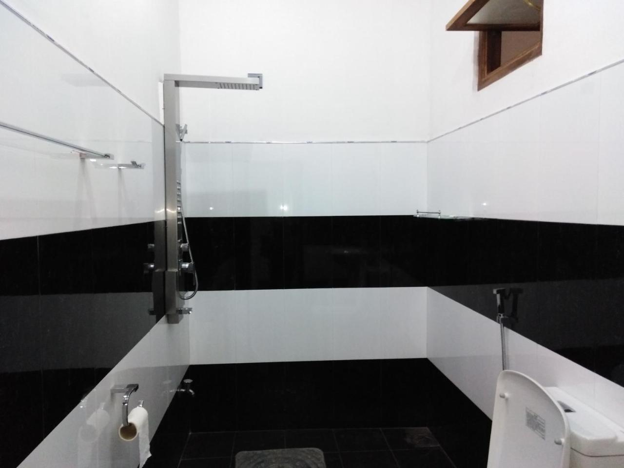 Jade Green Rest Inn 埃拉 外观 照片